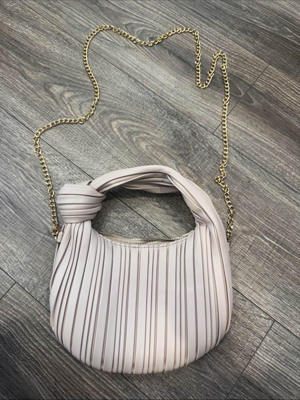 Women’s Pleated Knot-Handle Shoulder Bag in Light Pink/Blush